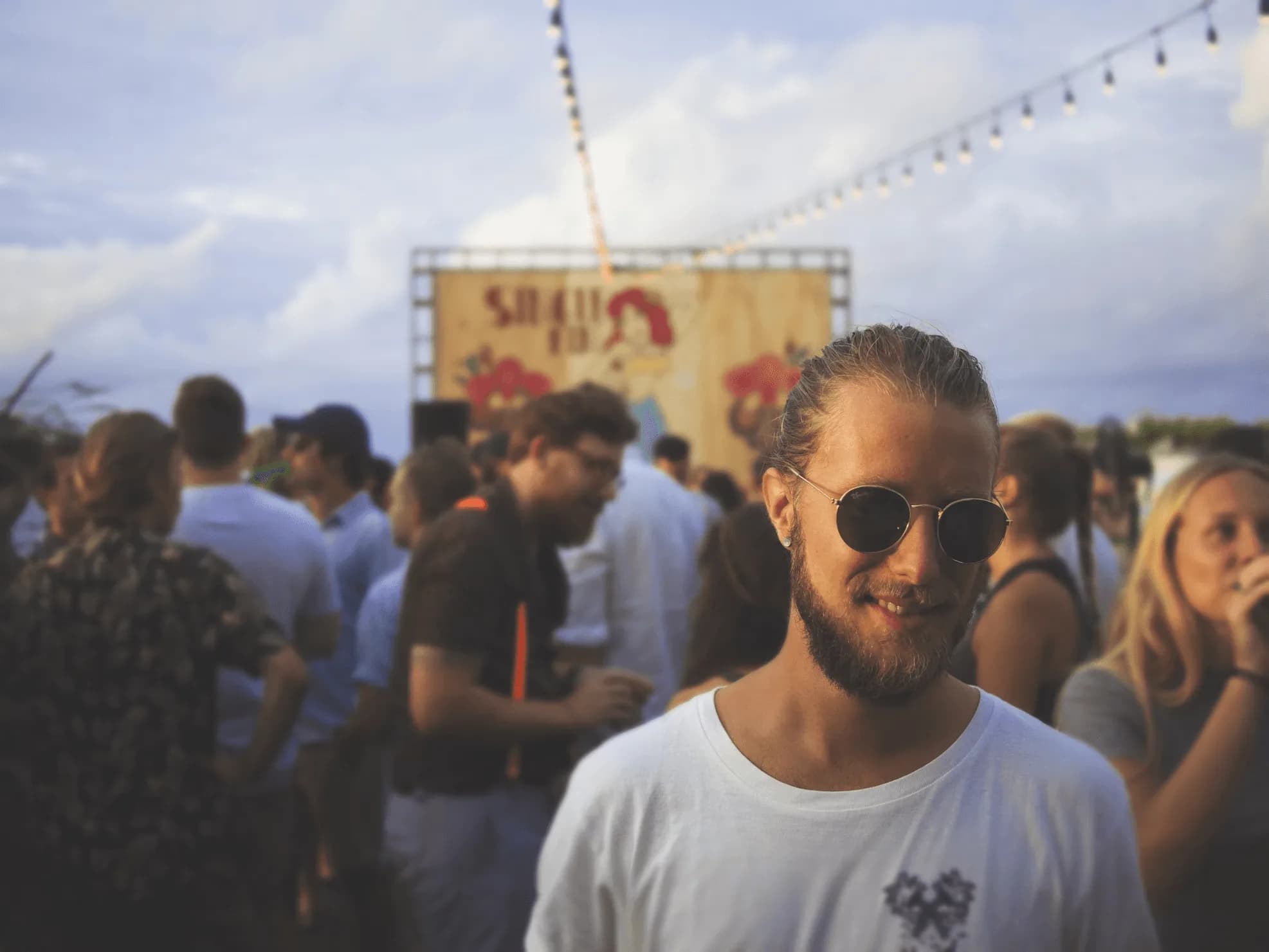 Customer festival image